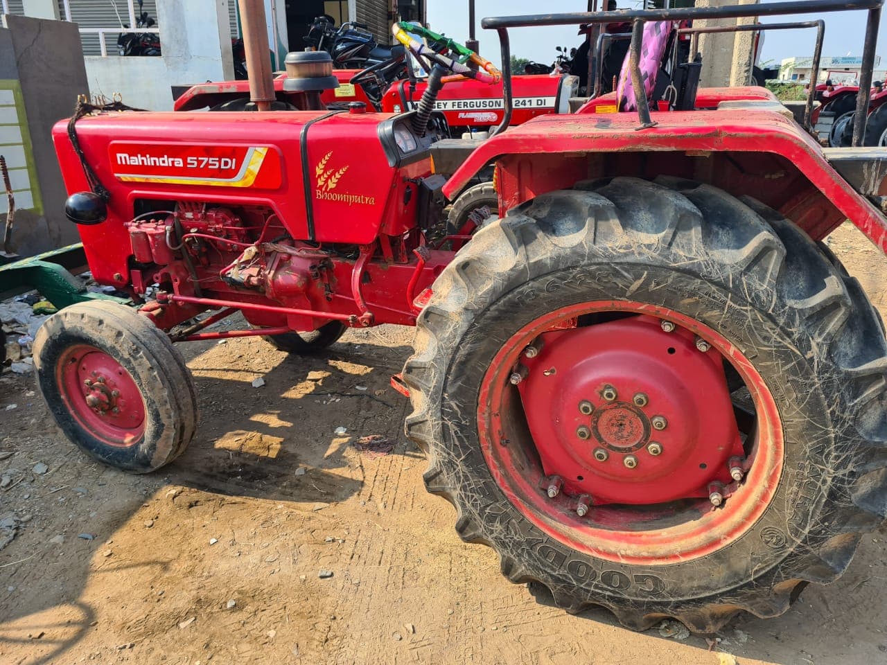 Mahindra 575 DI (2)