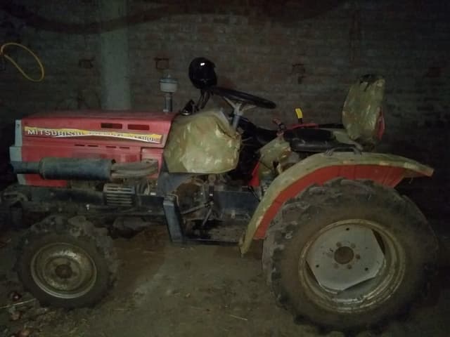 Vst shakti MT 180D (4)