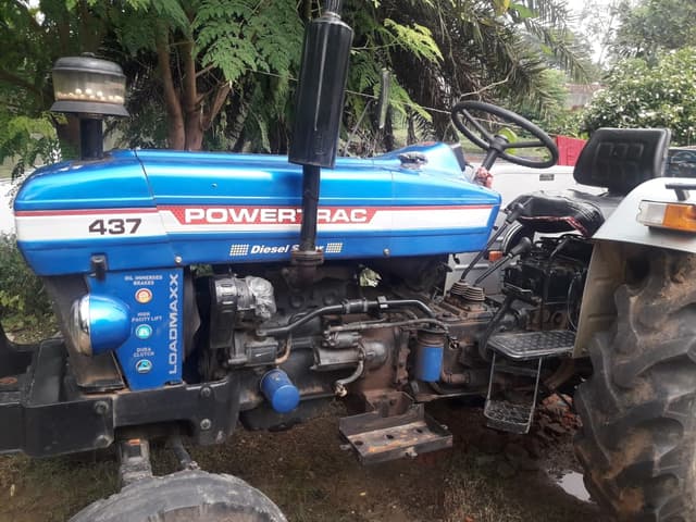 Powertrac 437 (2)