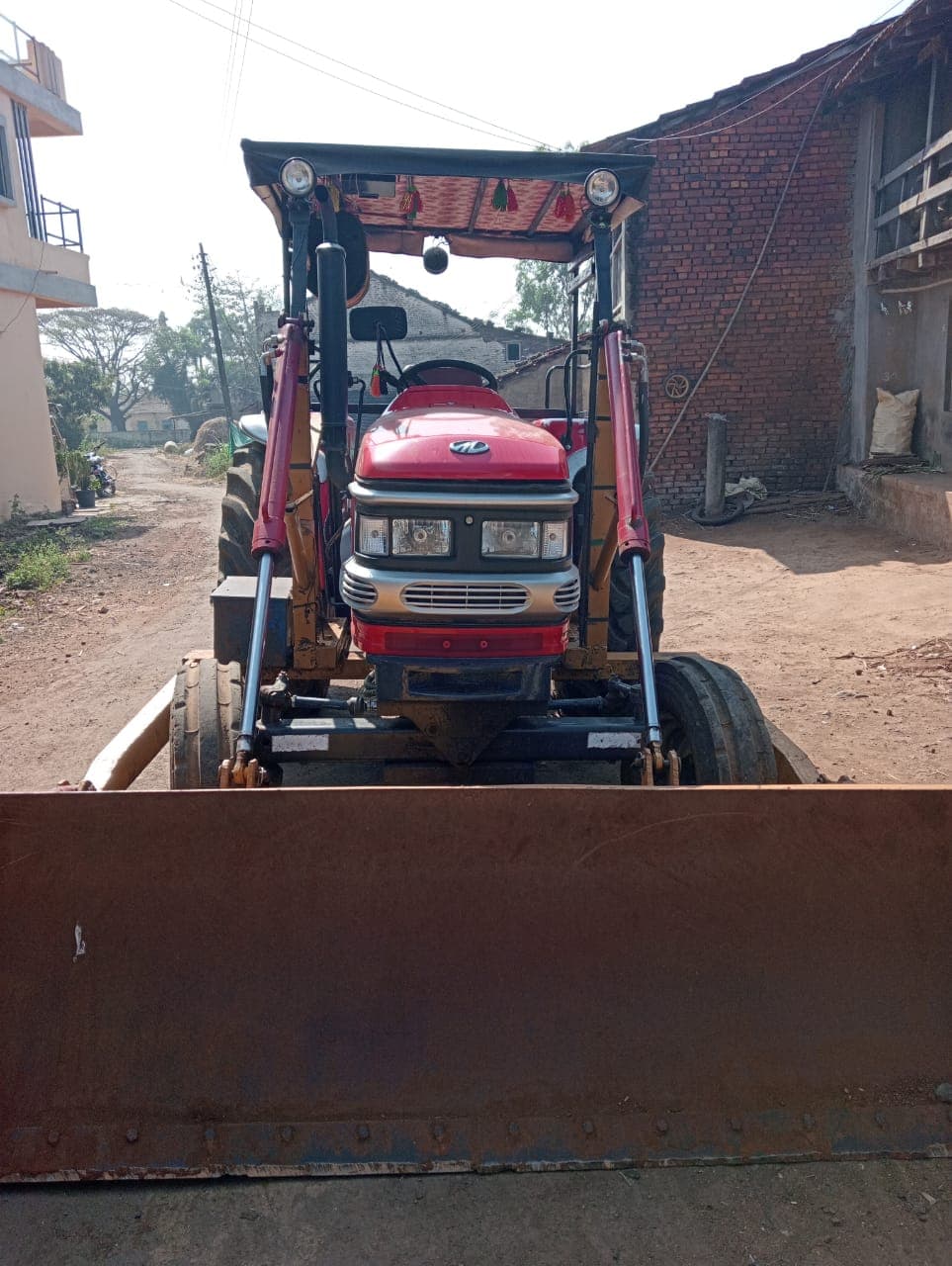 Mahindra Arjun 605 DI ULTRA 1