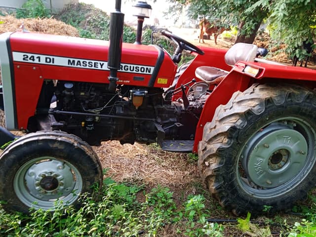 Massey ferguson 241 DI Mahashakti (2)