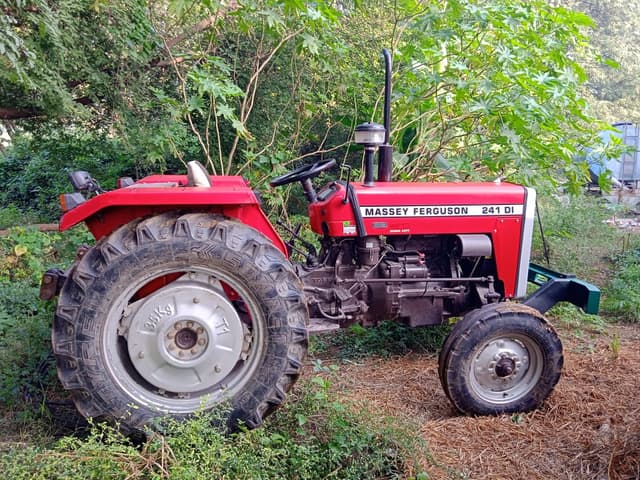 Massey ferguson 241 DI Mahashakti (4)