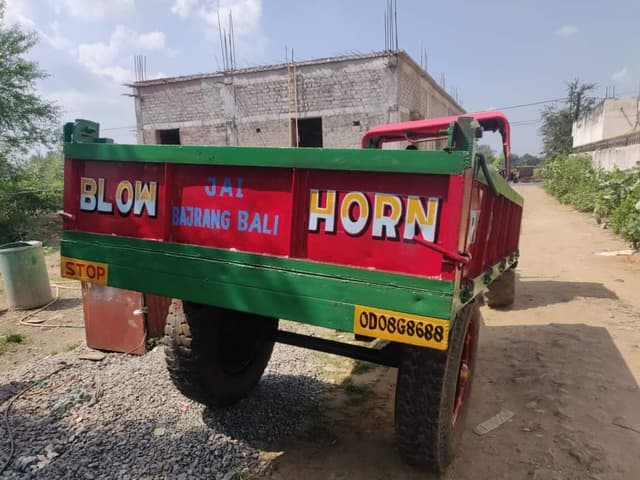 Mahindra YUVO 275 DI (3)