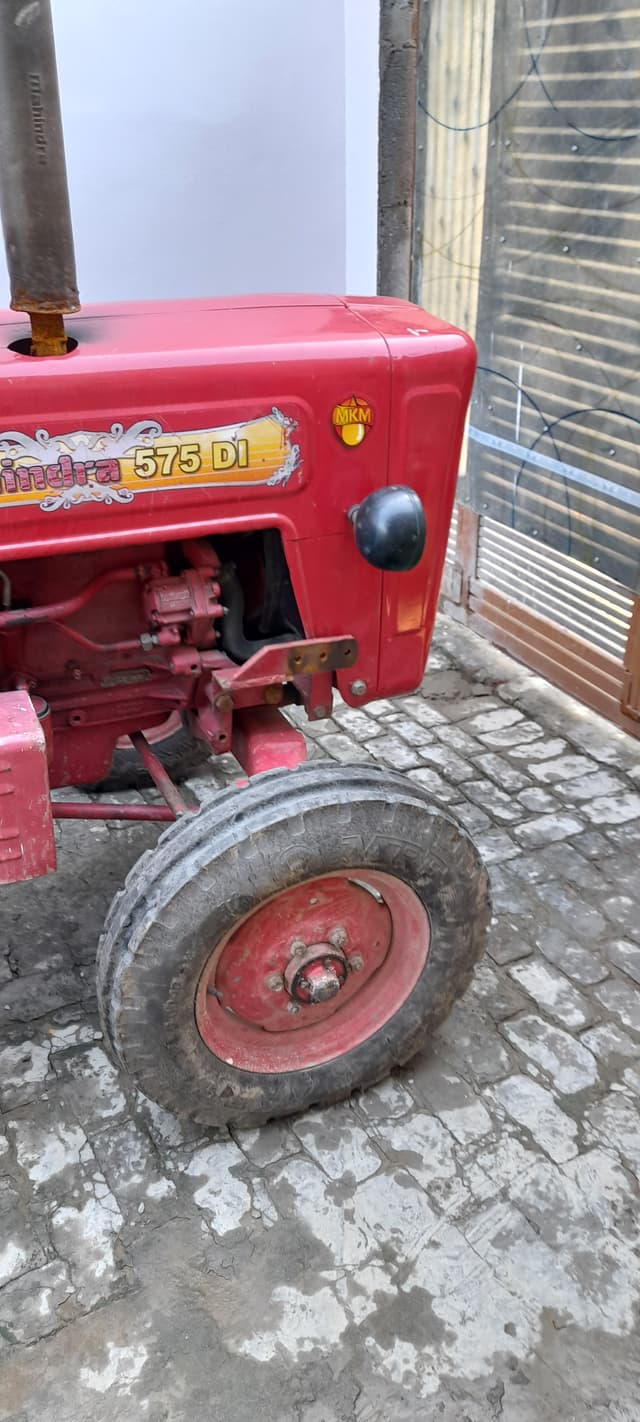 Mahindra 575 DI (3)