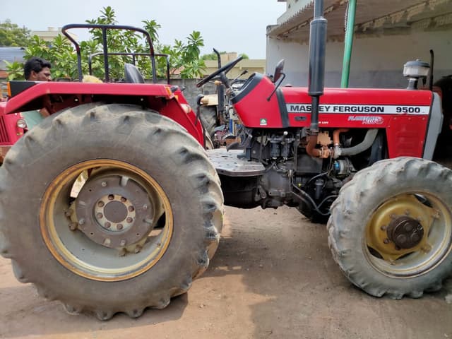 Massey ferguson MF 9500 4WD SMART (2)