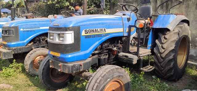 Sonalika DI 60 RX 4WD (2)