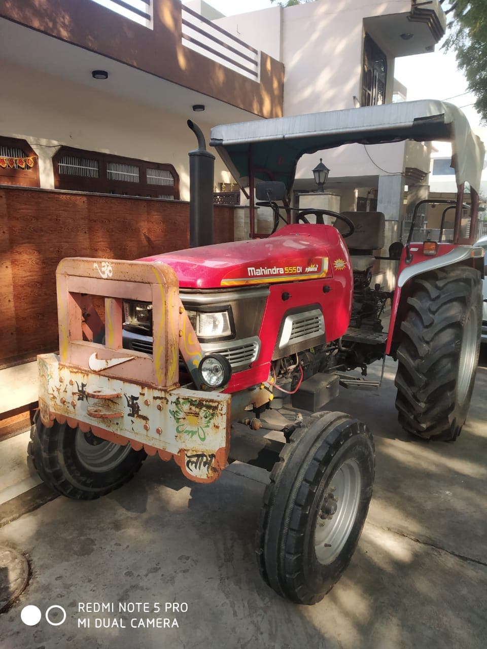 Mahindra 555 DI Powerplus (2)