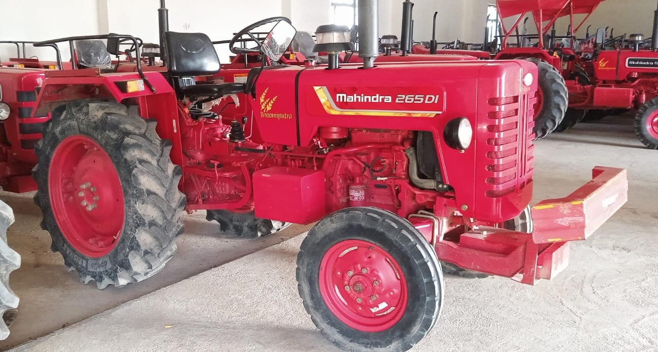 Mahindra 265 DI (3)