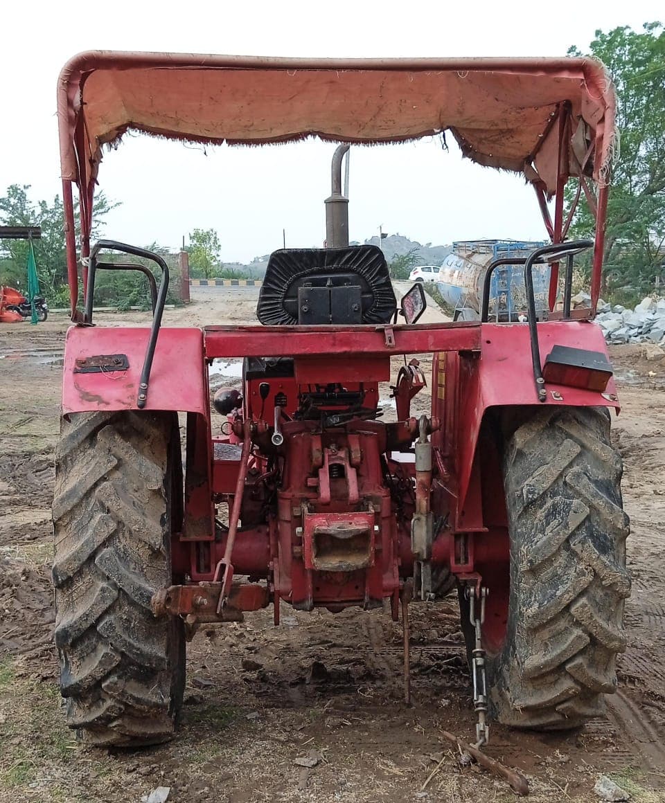 Mahindra 275 TU (4)