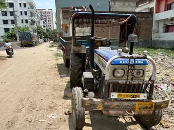 Swaraj 735 XT (1) Swaraj 735 XT (1)