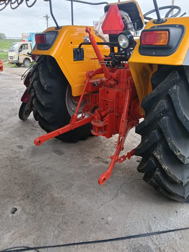 Trakstar Hindustan 60 (4) Trakstar Hindustan 60 (4)