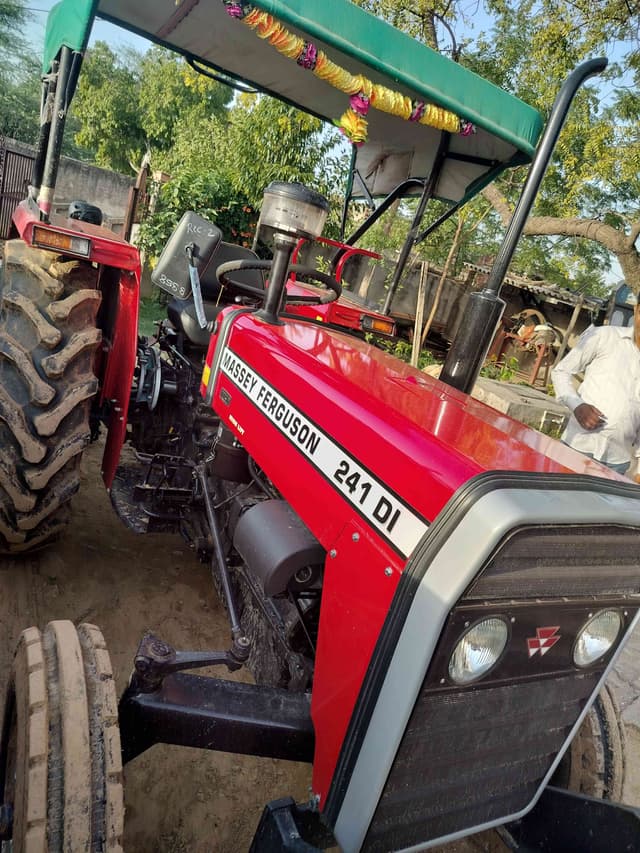 Massey ferguson 241 DI (42HP) (3) Massey ferguson 241 DI (42HP) (3)