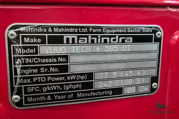 Mahindra Yuvo Tech plus 585 tractor Mahindra Yuvo Tech plus 585 tractor