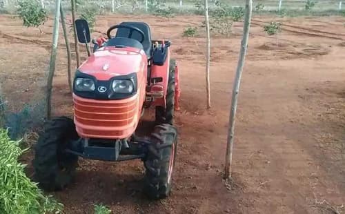 Kubota B2420 4x4